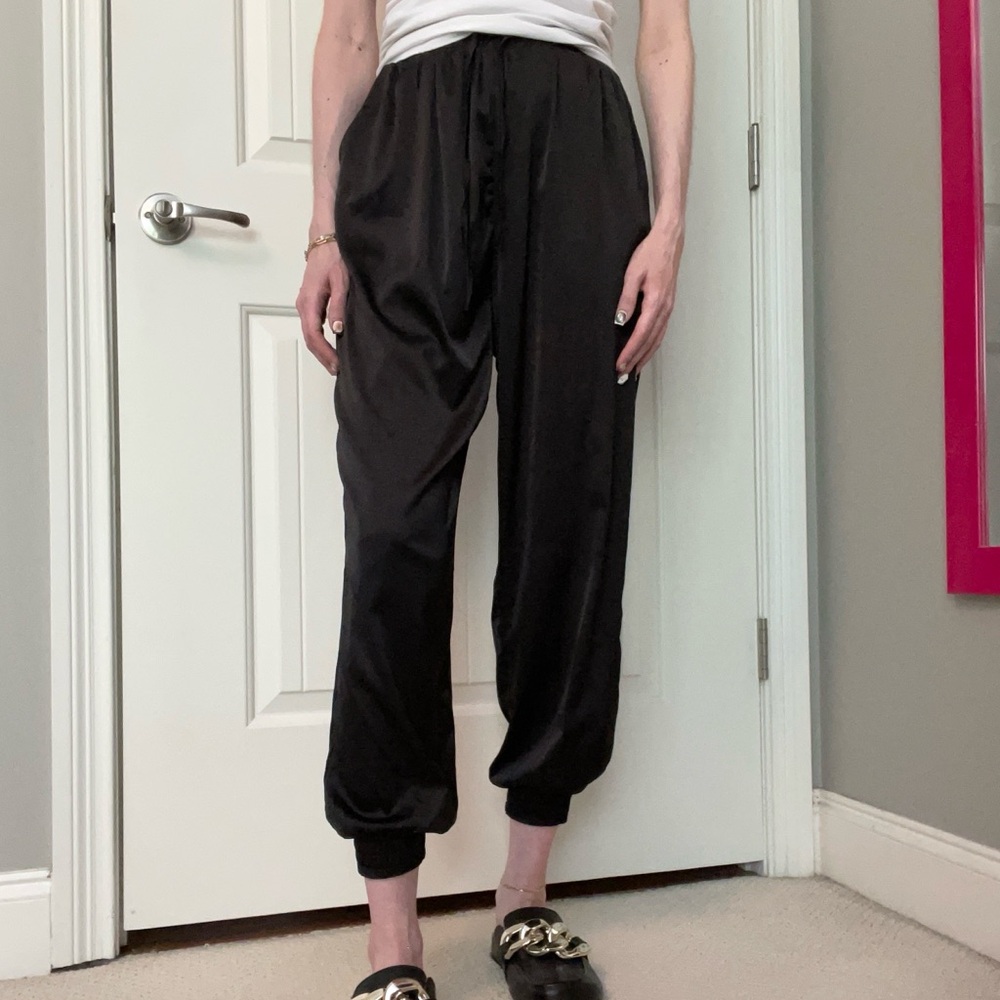 She + Sky women’s black high rise ankle pants